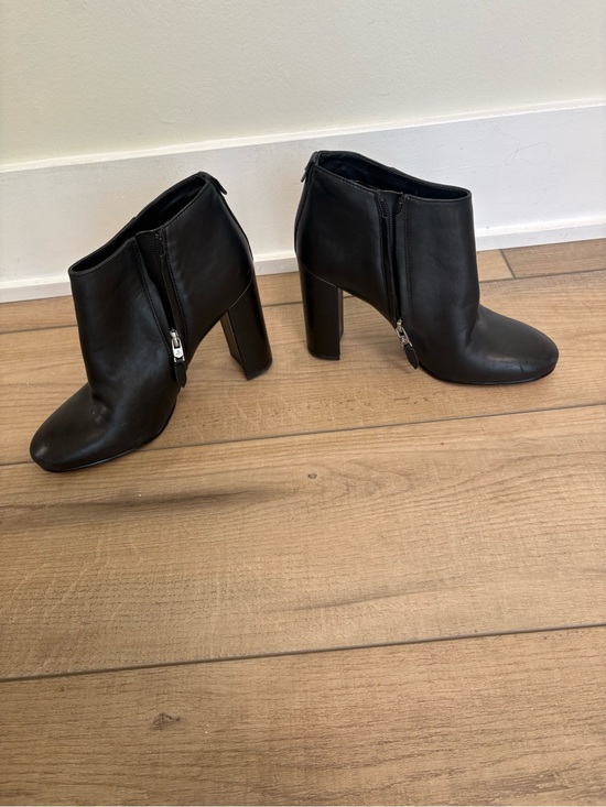 Sam Edelman Shoes - Sam Edelman Black Leather High-Heel Ankle Booties with Side Zips